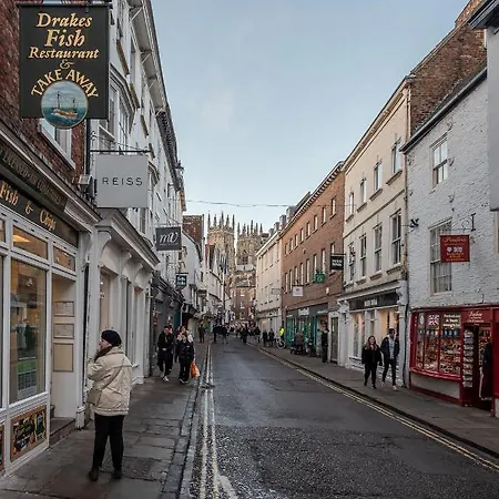 Ferienhaus With Free Parking, 10 Min Walk To Bar Walls