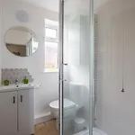With Free Parking, 10 Min Walk To Bar Walls Holiday home